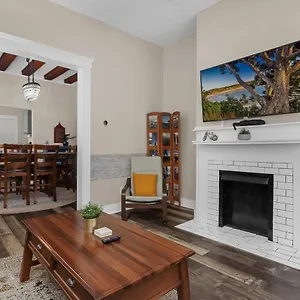 Modern 2br Near Dt, 8min Walk To Park&conservatory Columbus