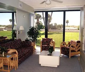 Beach Club Hotel Treasure Island